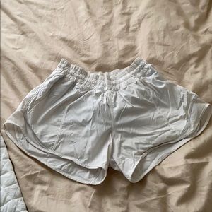 LULULEMON white hotty hot short